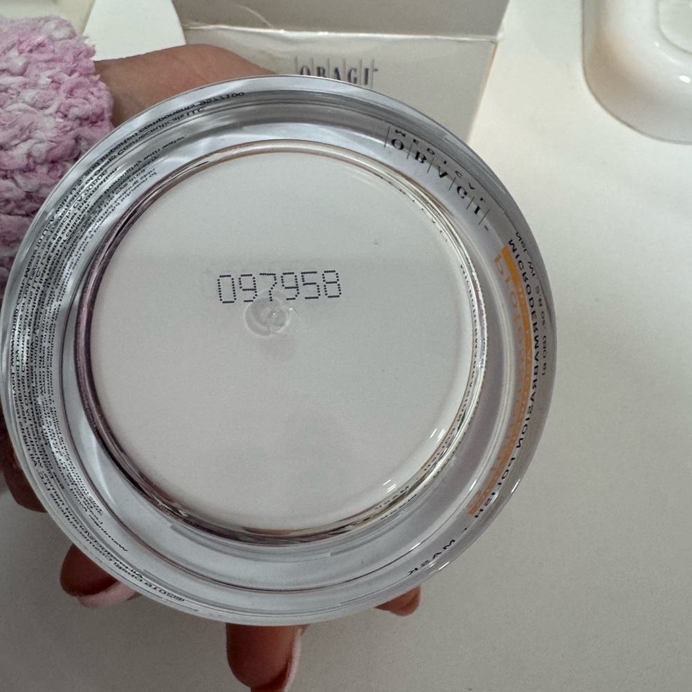 Obagi Professional-C Polish + Mask 30% - Picture 3 of 11